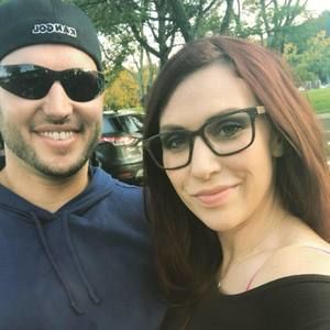 Meet your Posher, Casey